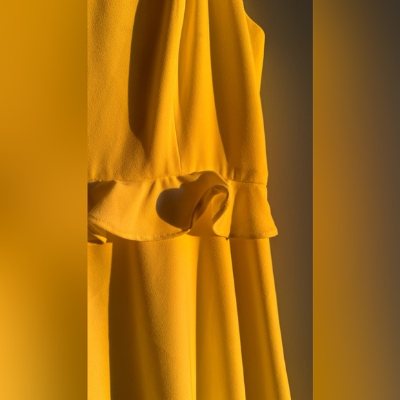 Halston white dress - Picture 4 of 9